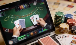 Онлайн блэкджек на реальные деньги: правила и базовая стратегия